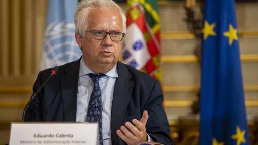 Covid-19: Portugal é &quot;referência europeia&quot; no combate à pandemia - MAI