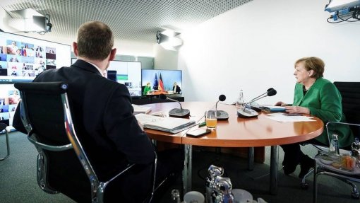 Cimeira Social: Merkel participa por videoconferência