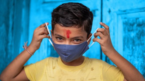 Covid-19: UNICEF avisa que pandemia está a facilitar adoções ilegais na Índia