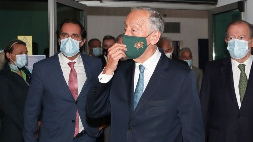 Covid-19: Marcelo pede discurso sem &quot;guinadas&quot; e demarca-se de &quot;radicais sanitaristas&quot;
