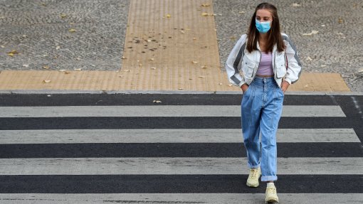 Covid-19: PSD a favor do uso de máscara na rua e corrige sentido de voto anunciado