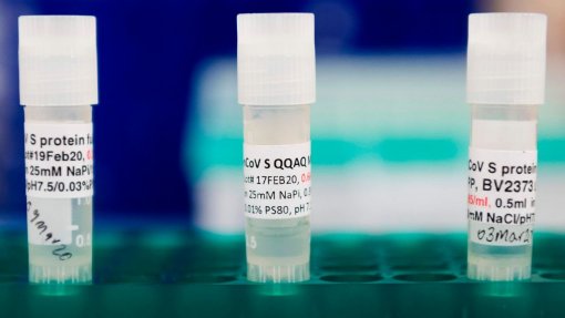 Covid-19: Vacina da Novavax com eficácia de 90% comprovada em estudo