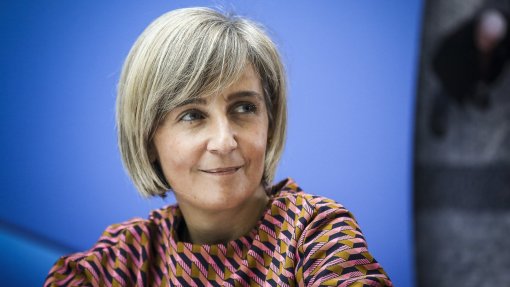 Covid-19: Ministra admite divergências com críticas do Observatório à gestão da pandemia