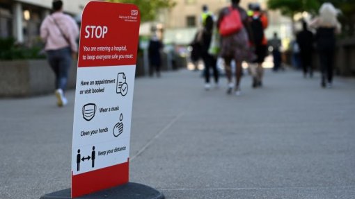 Covid-19: Mais de dois milhões de britânicos podem ter sofrido sintomas prolongados