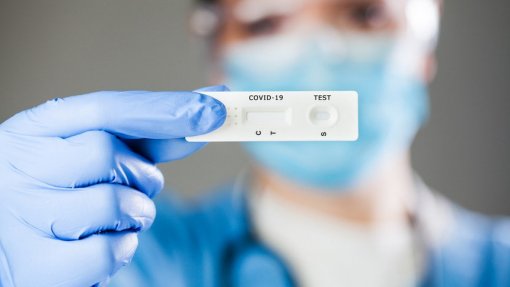 Covid-19: Comparticipação de testes vai avançar “o mais rápido possível” - Governo