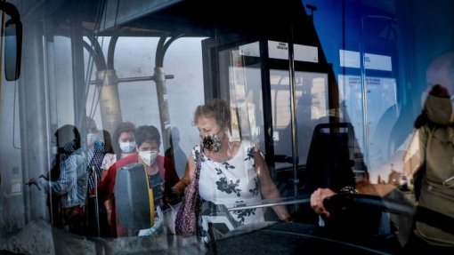 Covid-19: Incidência volta a subir e índice de transmissibilidade desce
