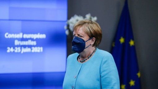 UE/Cimeira: Merkel &quot;ficou esclarecida” que Delta não está ligada à final da Champions – Costa