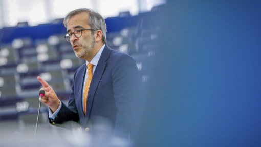 UE/Presidência: Eurodeputados pedem uniformidade nas restrições a nível europeu