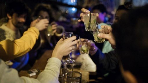 Covid-19: PSP termina com festa onde estavam cerca de 100 estudantes em Coimbra