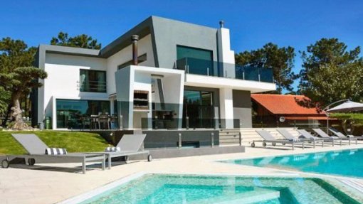 Covid-19: Recuperação assente no imobiliário e turismo mantém debilidades estruturais – estudo