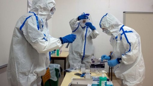 AR aprova recomendações para massificar testagem e acelerar vacinação