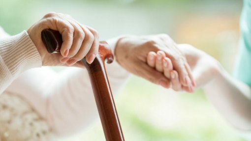 Núcleo de Estudos de Geriatria lança campanha contra preconceitos na velhice