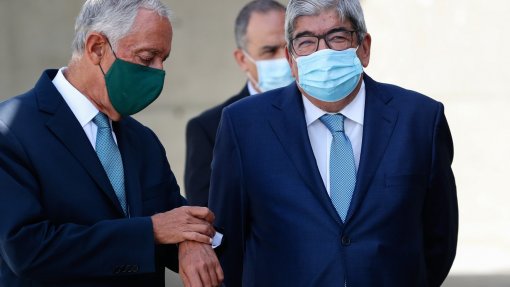 Covid-19: Ferro quer expor doença entre não vacinados e promover certificado de vacinação