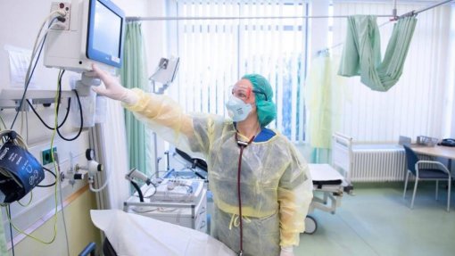 Covid-19: Portugal com 19 mortes, 2.076 novos casos e menos internamentos em enfermaria