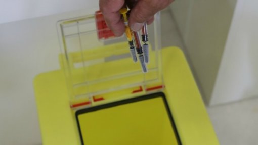 Projeto “Agulhão” já recolheu mais de 300 mil seringas usadas que iam parar ao lixo doméstico