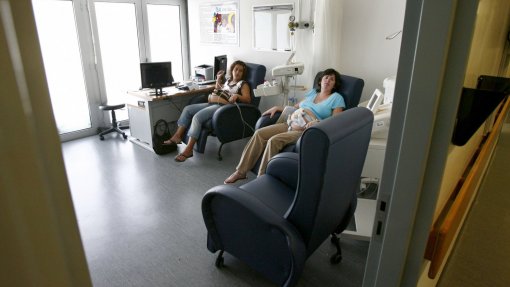 Ordem dos Médicos manifesta “grande preocupação” sobre urgência de obstetrícia do Hospital de Setúbal