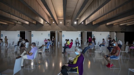 Covid-19: Vacinadas cerca de 1.300 pessoas nos primeiros dias da ‘Casa Aberta’ em Ponta Delgada