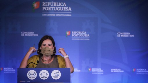 Covid-19: Regras para as escolas devem manter-se com &quot;adaptações residuais&quot; - Governo