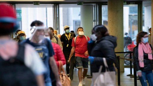 Covid-19: Pandemia matou pelo menos 4,62 milhões de pessoas em todo o mundo
