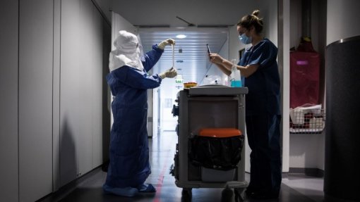 Covid-19: Sete mortes, 306 infeções e aumento dos internamentos nas últimas 24 horas
