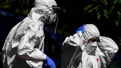 Covid-19: Pandemia já matou mais de 4,7 milhões de pessoas no mundo