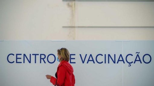 Covid-19: ‘Task force’ apela a doentes recuperados para se vacinarem