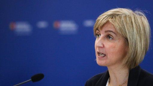 Covid-19: Ministra da Saúde faz “balanço francamente positivo” da vacinação