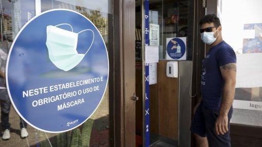 Covid-19: Portugal entra hoje na última fase de levantamento de restrições