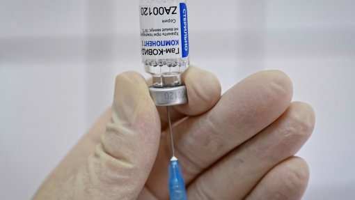 Covid-19: Vacina russa de dose única com 70% de eficácia contra variante Delta - laboratório