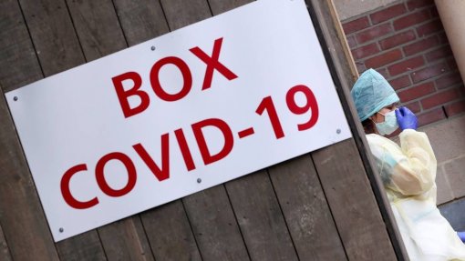 Covid-19: Pandemia já matou mais de 4,87 milhões de pessoas em todo o mundo