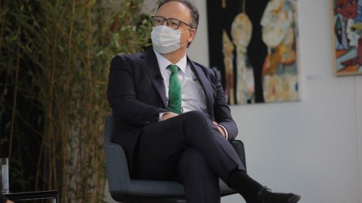SNS não precisa só de mais dinheiro mas de “reformas profundas” – Francisco Assis