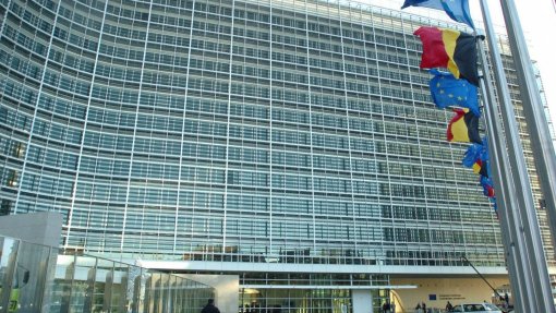 Bruxelas adota programa de trabalho para 2022 para UE “mais ecológica e mais resiliente”