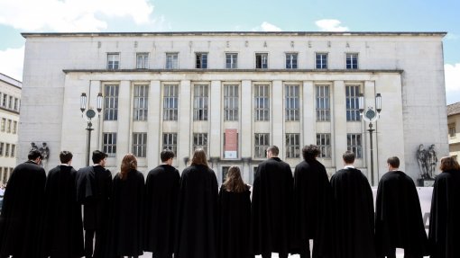 Mais de 40% dos universitários com baixos níveis de literacia em saúde - estudo