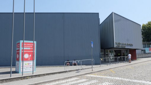 Covid-19: Vacinação mantém-se no Pavilhão das Pedras em Gaia