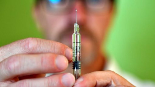 Vacinas contra a gripe estão esgotadas na Madeira - Governo Regional