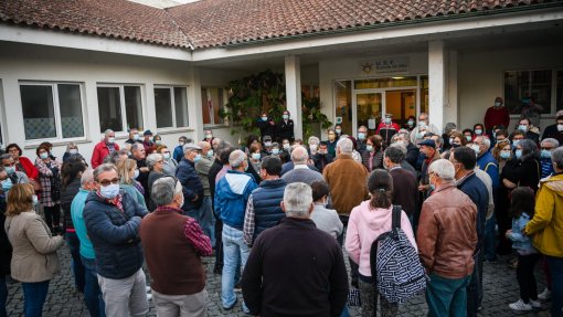Utentes de Nelas exigem reabertura das urgências e melhores serviços de saúde