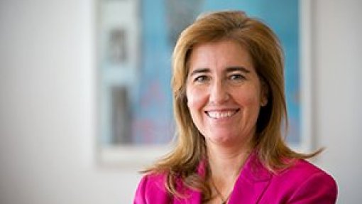 “É o momento crucial” para definir novas regras sobre trabalho - ministra