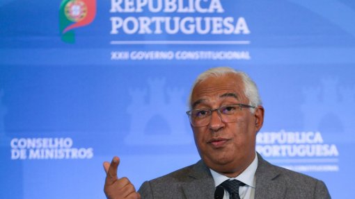 Covid-19: Costa considera indiscutível resiliência e empenho dos profissionais do SNS