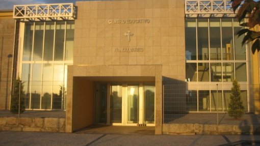 Covid-19: Escola de Carregal do Sal encerrada temporariamente devido ao aumento de casos