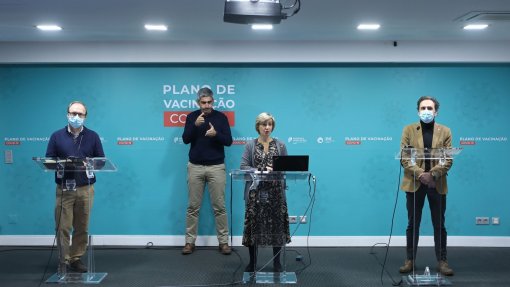 Covid-19: Ministra da Saúde prevê &quot;agravamento&quot; de impacto sobre serviços