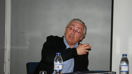 Obra de José Morgado Pereira sobre psiquiatria vence Prémio Joaquim de Carvalho
