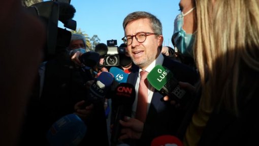 Covid-19: Lisboa continuará a pagar testes mas Governo &quot;tem de fazer a sua parte&quot; - Moedas