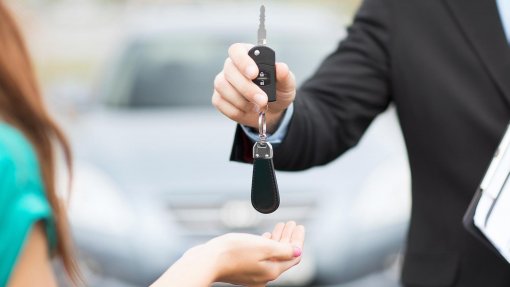 Mercado automóvel cresce 2% em 2021 e mantém queda de quase 33% face a 2019 - ACAP