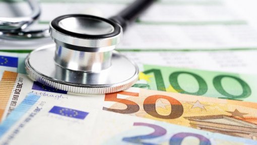 Ex-funcionária acusada de se apoderar de taxas moderadoras no Atendimento Complementar da Nazaré