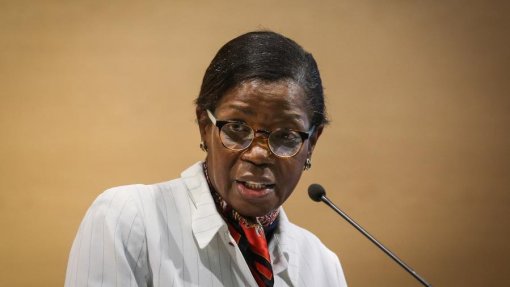 Legislativas: Governo prevê confinados &quot;ao nível das presidenciais&quot;, cerca de 380 mil