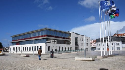 Bruxelas quer Observatório Europeu da Droga reforçado face a aumento do mercado ilegal