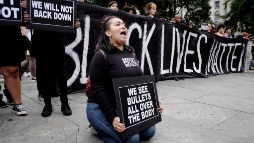 Discriminação racial nos EUA aumentou com impacto da covid-19 - HRW