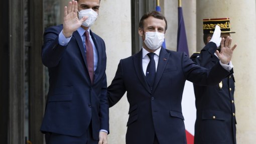 Migrações: Sánchez e Macron unidos face a necessidade de pacto europeu