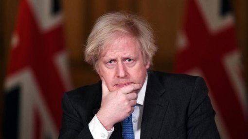 Boris Johnson recusa demitir-se apesar de crescente insatisfação no Partido Conservador