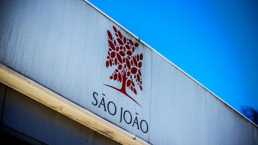 Hospital de São João no Porto garante saldar dívida para com bombeiros este mês